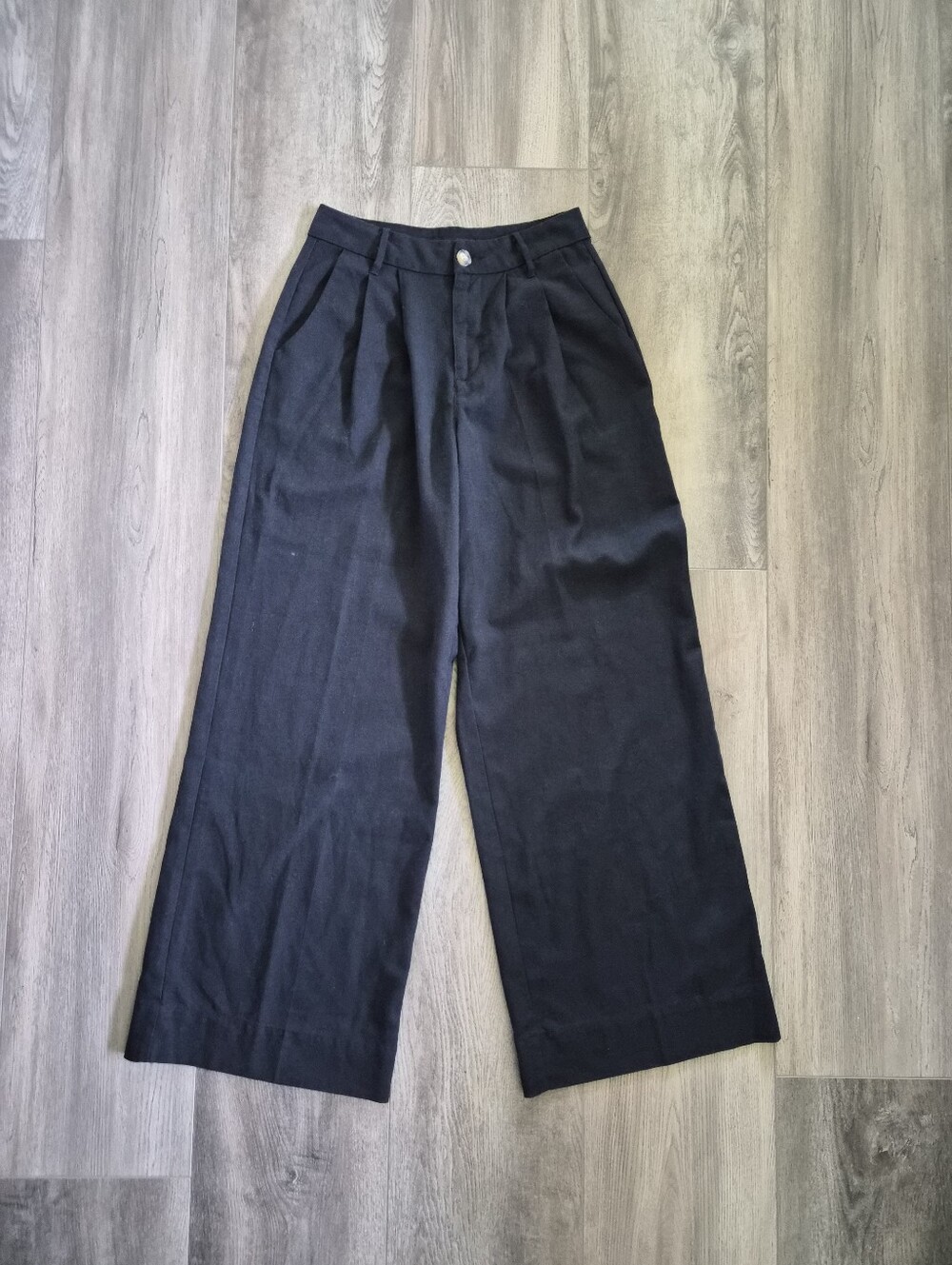 Forever 21 Pleated Wide Leg Linen Blend Trousers